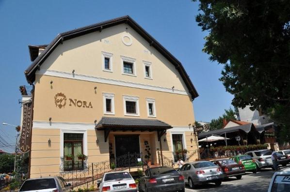 Pensiunea Nora Timişoara Exteriör bild