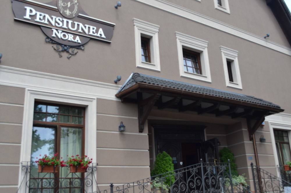 Pensiunea Nora Timişoara Exteriör bild